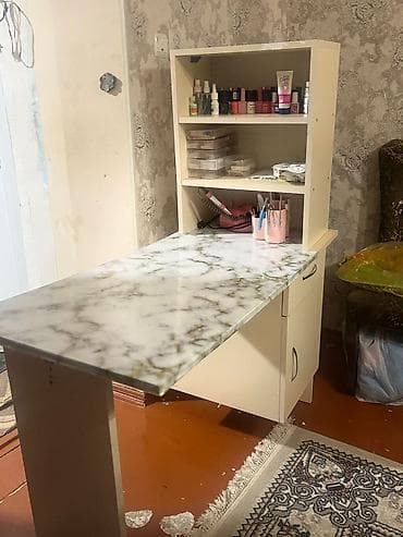 Düz masa, Siyirməli, Polkalı, Teksturalı laminat