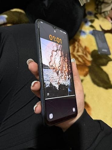 Компьютеры, ноутбуки и планшеты: Samsung Galaxy A32, Две SIM карты — 4