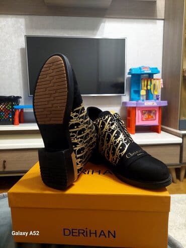 botilyonlar: Dior, Ölçü: 38, rəng - Qara, Yeni — 1