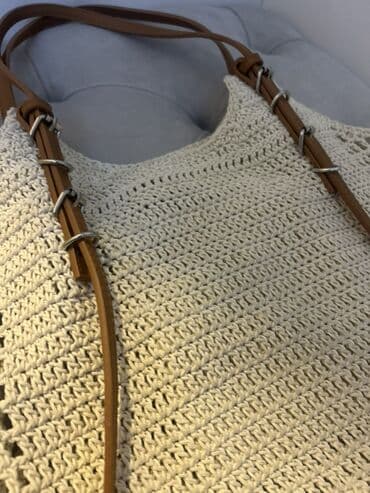 Çantalar: Çiyin çantası, Stradivarius — 2