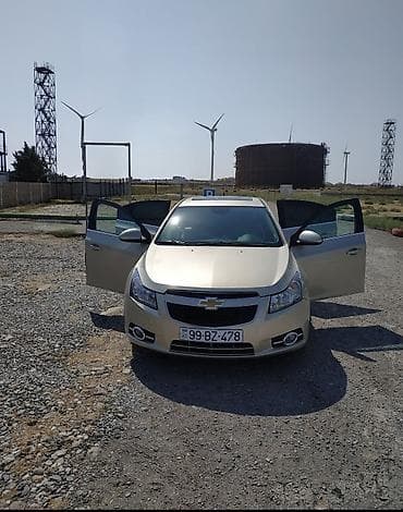 Продажа авто: Chevrolet Cruze sedan - Kuzov: sedan, qızılı/metalik rəng - — 1