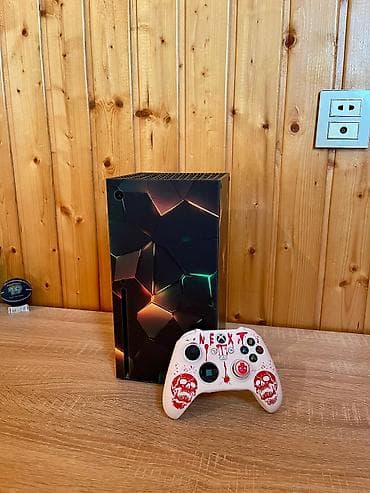 XBOX Series X ❗️DİQQƏTLƏ OXUYUN❗️ Konsol İdeal vəziyyətdədir,çox