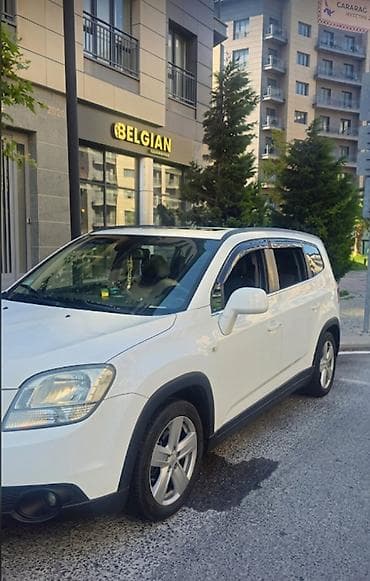 chevrolet salon: Chevrolet Orlando: 1.8 l | 2012 il 146000 km Ofrouder/SUV — 3