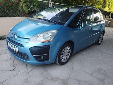 star c4: Citroën C4 Picasso – mavi rəngli kompakt MPV Xüsusiyyətlər: - Kuzov — 4