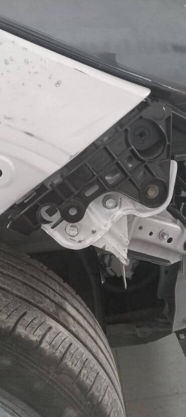 фольксваген поло хэтчбек: Toyota corolla cross 2024 — 2