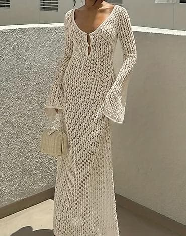 stringer alt geyimi: Açıq krem rəngli, uzun boho tərzli trikotaj paltar. - Material — 2
