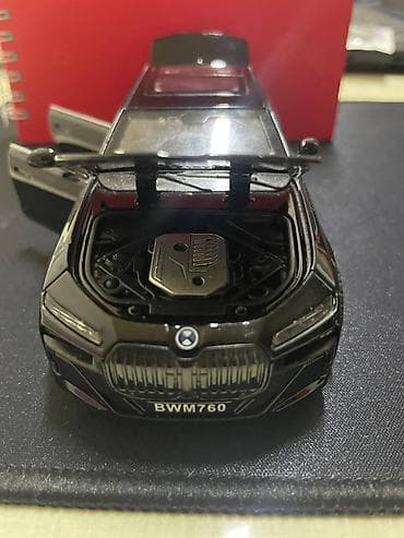 Metal kolleksiya oyuncaq avtomobil – “BWM760” sedan modeli - Rəng