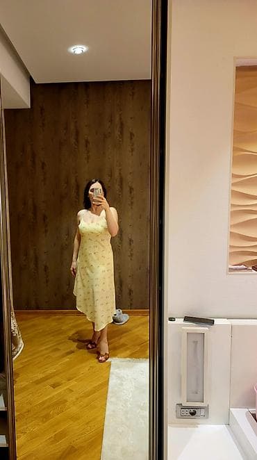 Hollister qadın paltarı. TEZE PALTAR TECILI SATILIR - Model: nazik