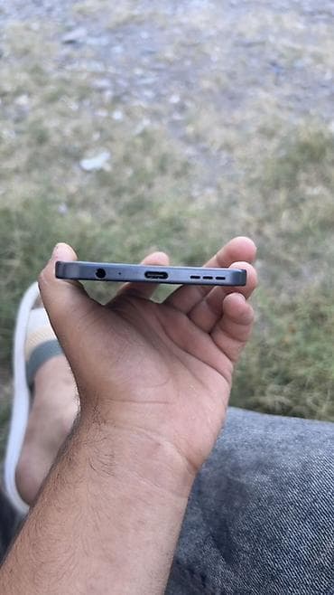 nar operator nomresi: Satılır: Android smartfon Xüsusiyyətlər: - 50 MP əsas kamera (kamera — 4