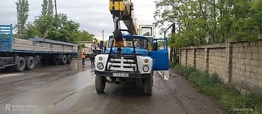 formula tekerler: ZIL əsaslı avtokran - Şassi: ZIL yük maşını, 6x4 təkər formulu - Üst — 4