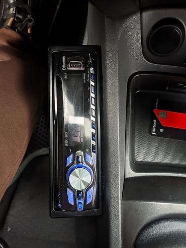 Maqnitol, Pioneer, AUX