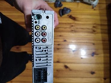 pioner maqintafon: Maqnitol, AUX — 3