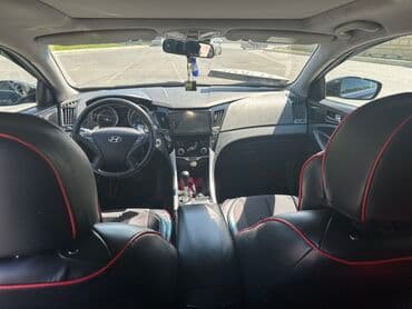 c klass mersedes: Hyundai Sonata: 2.4 l | 2010 il Sedan — 13