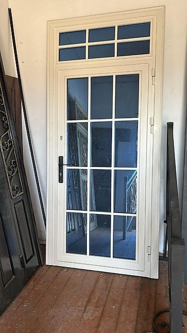 Döşəmə: Kvadrati 350 azn — 2