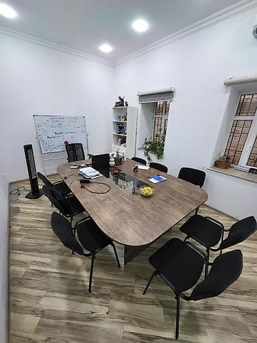 gundelik edu az: Nizami metrosuna yaxın, 50 m məsafədə, 30 m² tam təmirli ofis otağı — 2