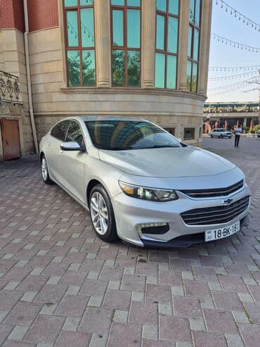 Şarj cihazları: Chevrolet Malibu sedan - Gümüş rəngli, aerodinamik kuzov, LED gündüz — 8