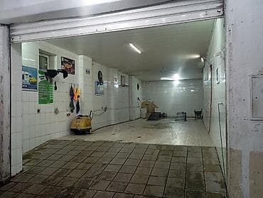 Avtoyuma xidməti – tam təchizatlı boks. Xanım və ya Bəy işçi