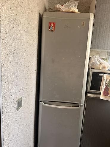 iphone 17 e: 2 qapılı Indesit Soyuducu Satılır, rəng - Gümüşü — 2
