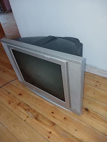 televizo: Kineskop (CRT) televizor LG - Geniş ekranlı, gümüşü korpus, ön paneldə — 1