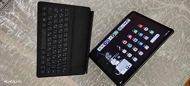 HUAWEI planşet + maqnitli klaviatura - Model: Huawei (arka qapaqda
