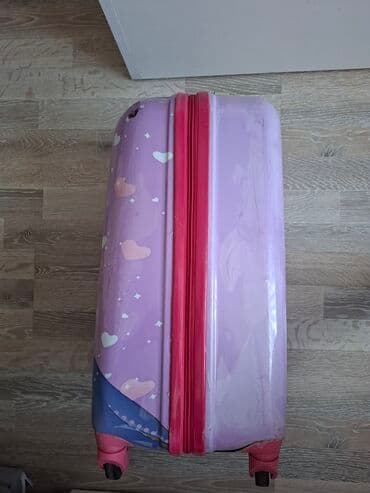купить бу чемодан: Usaq camadani satilir. olcusu 45 hundurluk 30 eni her seyi — 10