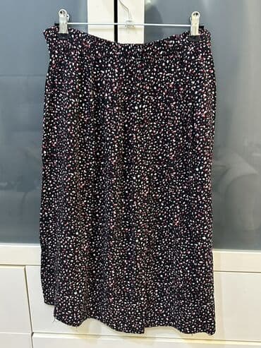 svitir: Qadın ətəyi S razmer - Model: A-kəsim, ön hissədə tam uzunluq boyunca — 2