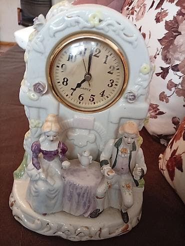 Masaüstü saatlar, Saniyə əqrəbi