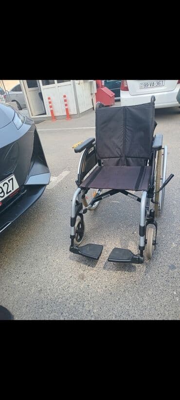 купить инвалидную коляску в баку: Göy rəngli, yüngül çəkili əlil arabası. Oturacaq və arxa hissəsi qara — 8