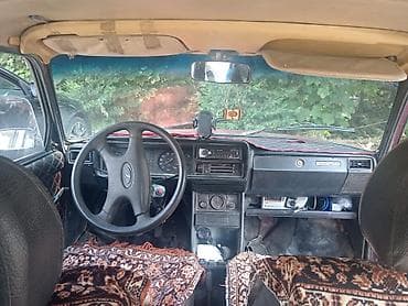 man sat: VAZ (LADA) 2104: 1.6 l | 2001 il 250000 km Universal — 3
