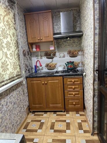 1 otaqli kohnə tikili evlər satilir kohnə binada en ucuz menzilər kub az: Имишли, 5 комнат, Вторичка, 95 м² — 12