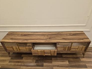 alcipan tv stand: Yeni, Düz TV altlığı, Polkalı, Şüşəli, Türkiyə — 1