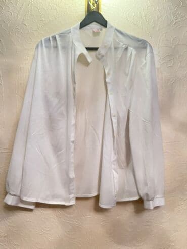 Toy paltarları və aksesuarları: Qadın geyim dəsti – 4 parçadan ibarət 1) Ağ klassik kofta - Uzunqol — 1