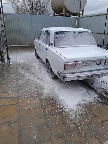 vaz 2107 abilsofka: VAZ 2107, ağ rəng, 4 qapı sedan. Texniki xüsusiyyətlər: - Benzin — 10
