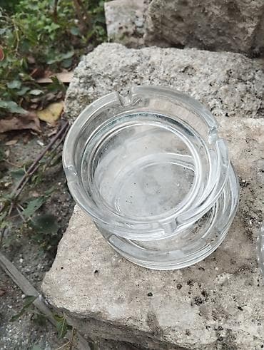 plastik su: Külqabılar: Şüşə 1₼. dəmir 2₼ - Materiallar: paslanmayan polad və — 2