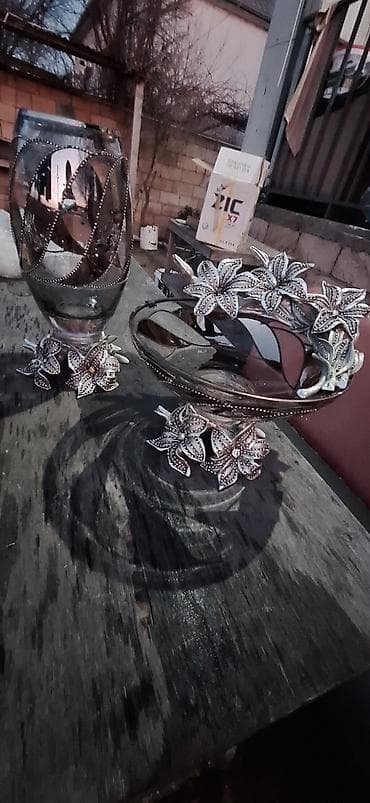 ev guzgusu: Vaza dəsti — 8