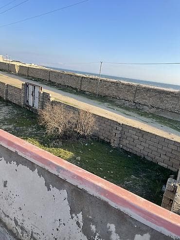 Həyət evləri və villaların satışı: Dəniz mənzərəli bağ evi 70000azn - İki mərtəbəli daş tikili, klassik — 2