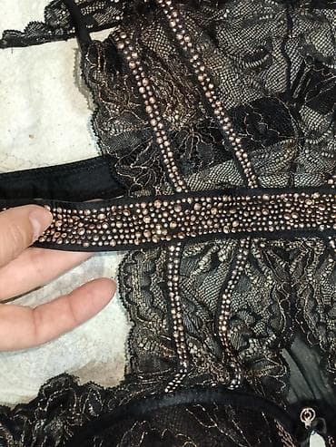 Qara krujeva bədən korsu və push-up sinəlik dəsti - Rəng: qara