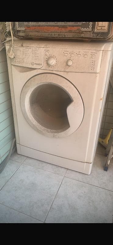 indesit paltaryuyan masin temiri: Paltaryuyan maşın Indesit, 5 kq, İşlənmiş, Avtomat — 1