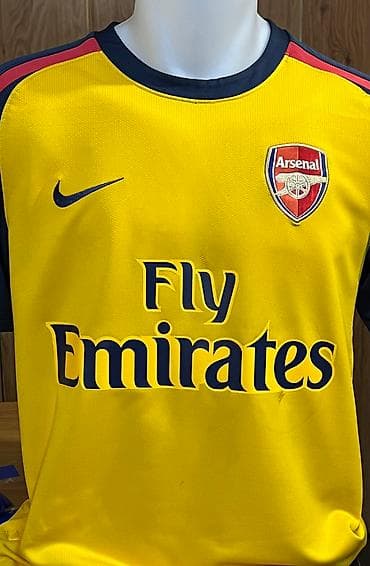 arsenal: Orijinal Arsenal formasi S olcu, Arshavin 23 nomre — 1