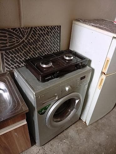 2 otaqlı, mebellı kiçik mənzil (studia tipli) - Zal/istirahət guşəsi — 5