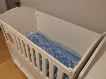 детская кроватка бу: Oğlan və qız üçün, Dördbucaq, Beşik, Dəst ilə, Matras ilə, Yellənmə mexanizmsiz — 3