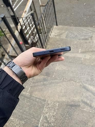 iphone 15 pro 2 ci el: Samsung Galaxy A14, 256 GB, rəng - Qara, İki sim kartlı — 4