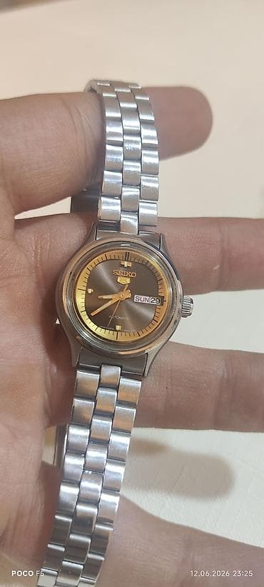 saat kreditle: Seiko mexanika 1984 ilin modeli.Saat istifade olunmayib teze galib — 1