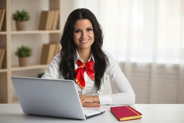 Satış məsləhətçisi tələb olunur, Tələbələr, İstənilən yaş, Təcrübəsiz, İşəmuzd ödəniş