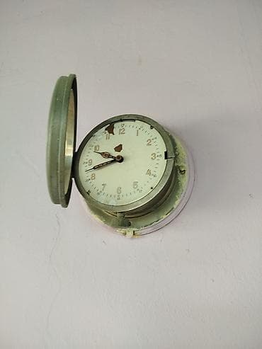 Divar saatları, Mexaniki — 1
