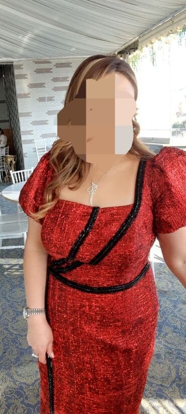 uzun qizil sirqalar: Yeni tikilib alqirmizi rengde canli daha qesengdi parcasi. 42_44 — 4