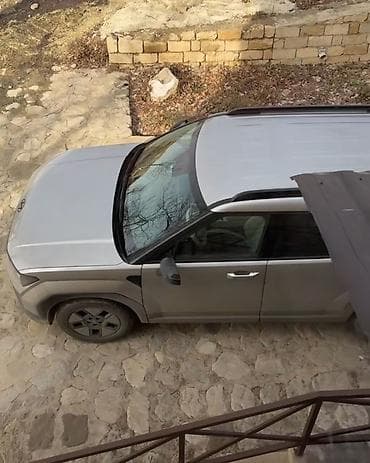 Hyundai Santa Fe: 1.6 l | 2024 il