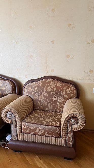 Divan və kreslo dəstləri: İşlənmiş, Klassik divan, Divan, Açılmayan — 5