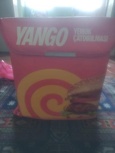 Termo çanta və geyim .Təzədi kuryer işləyənlərdən kim istese əlaqə — 1