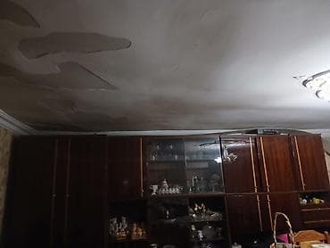 qab iskafi: Sovet dövrü üslubunda böyük divar qorka/sekretar mebel dəsti - — 1